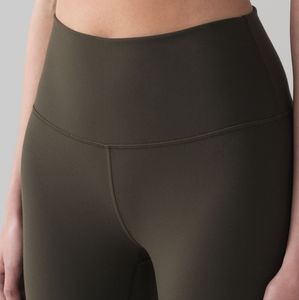 Lululemon Size 4 Wunder Under Hi-Rise 7/8 Tight, Dark Olive